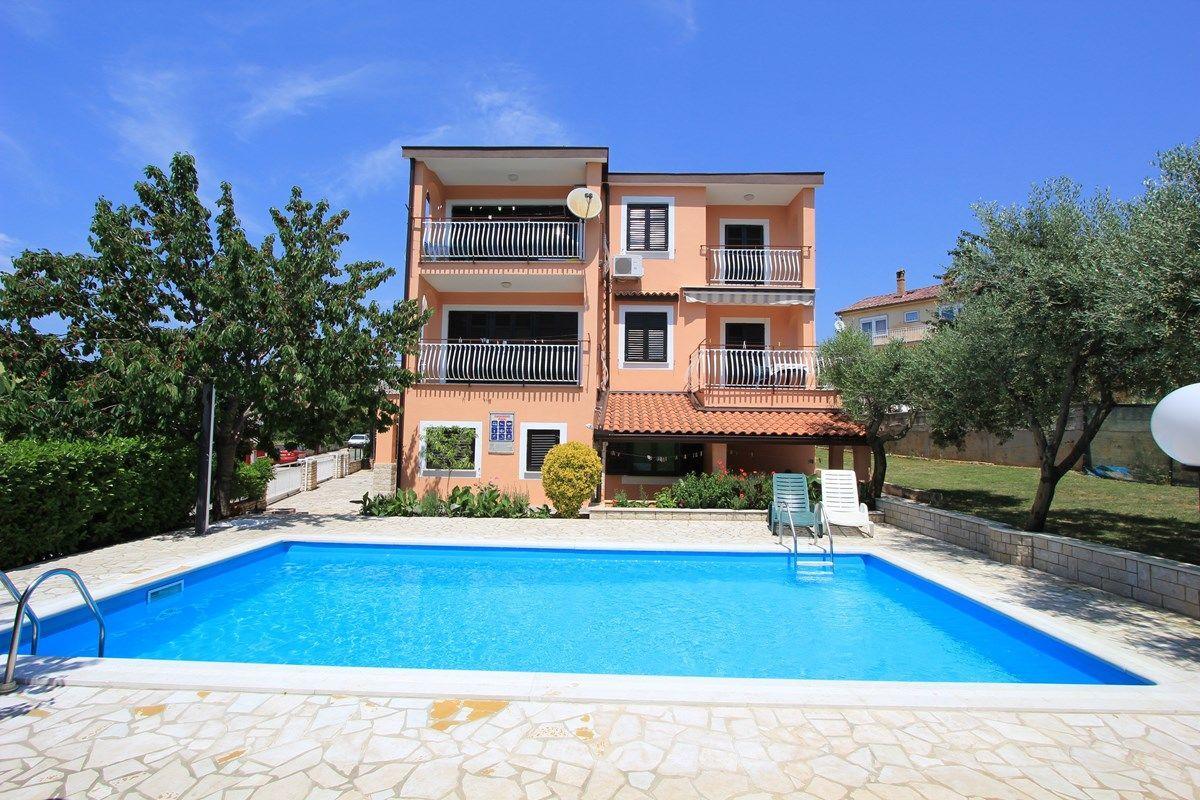 Apartments Susy Pula Ngoại thất bức ảnh